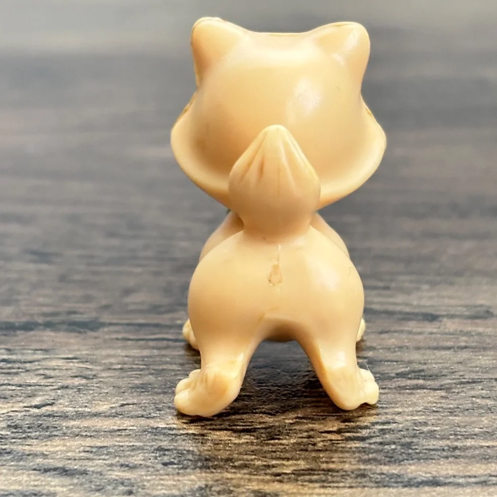 VINTAGE Kenner Littlest Pet Shop Cutesy Kitten Tan Orange Cream Toy 1992 LPS